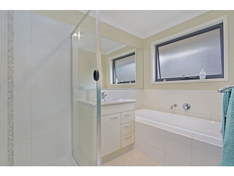 1 Firetail Court, Tweed Heads South NSW 2486