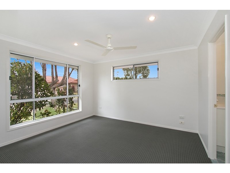 1/12 Yarra Close, Banora Point NSW 2486