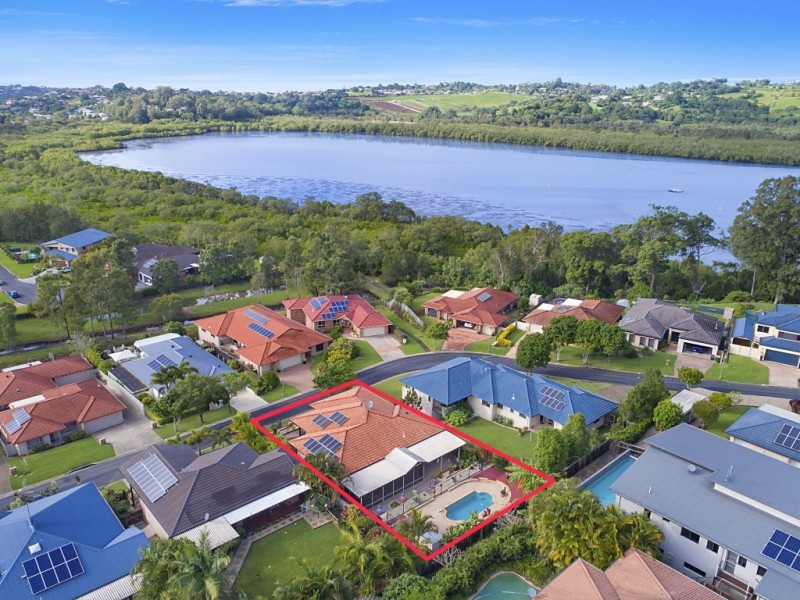 10 Daintree Close, Banora Point NSW 2486