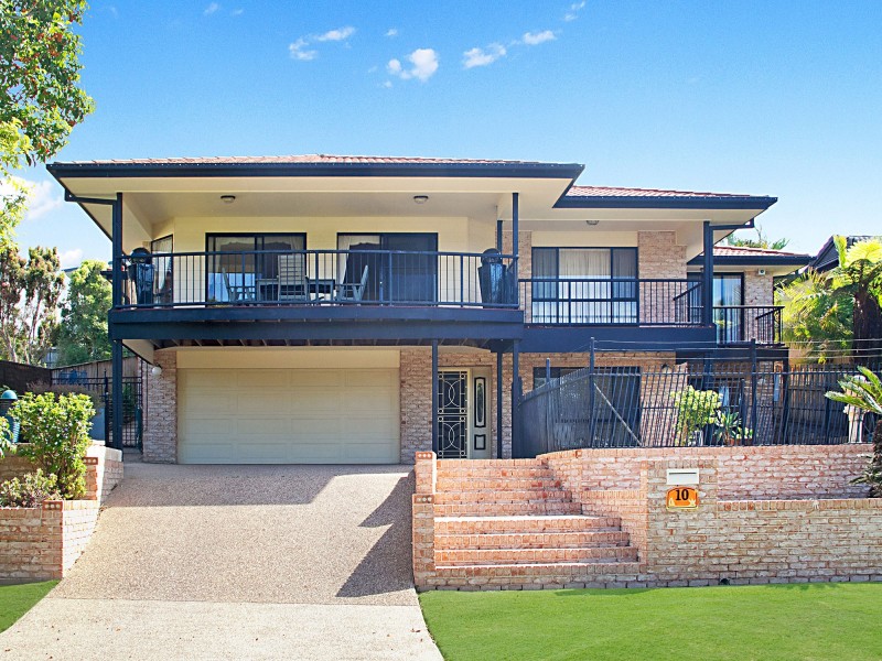 10 Daintree Close, Banora Point NSW 2486