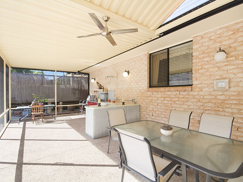 10 Daintree Close, Banora Point NSW 2486