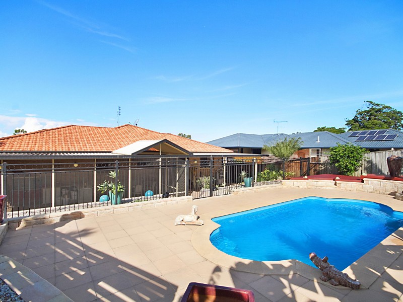 10 Daintree Close, Banora Point NSW 2486