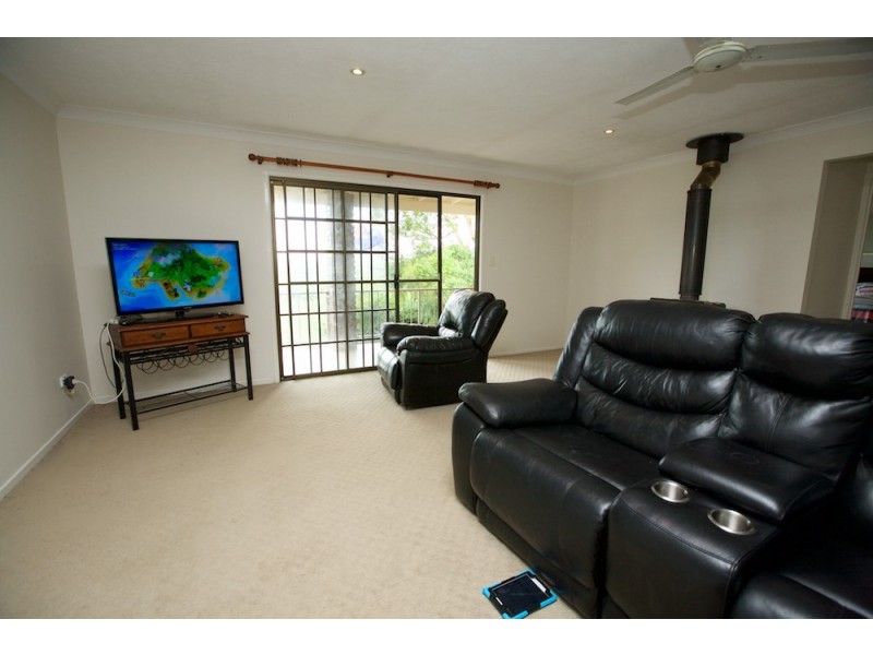 34 Broadwater Esplanade, Bilambil Heights NSW 2486