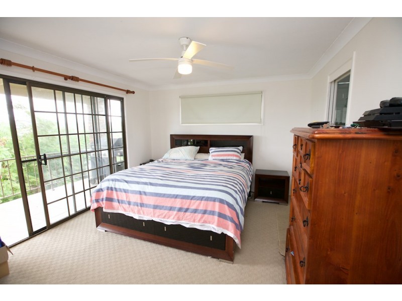 34 Broadwater Esplanade, Bilambil Heights NSW 2486