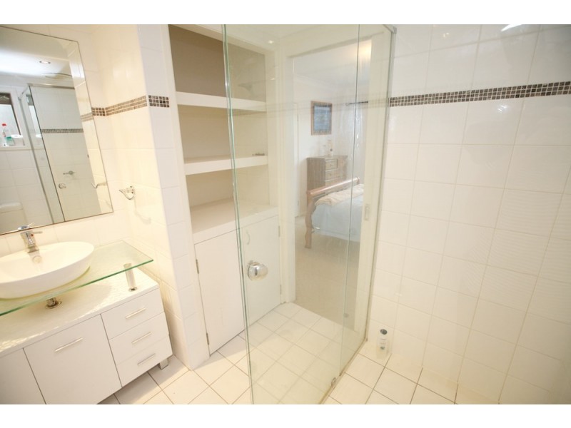 34 Broadwater Esplanade, Bilambil Heights NSW 2486