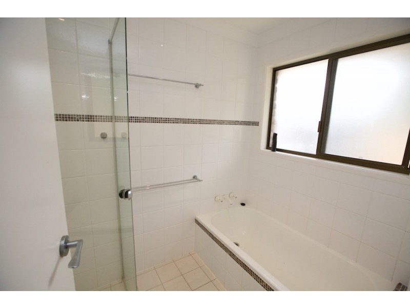 34 Broadwater Esplanade, Bilambil Heights NSW 2486