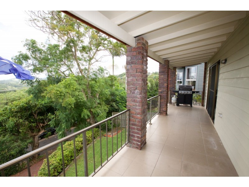 34 Broadwater Esplanade, Bilambil Heights NSW 2486