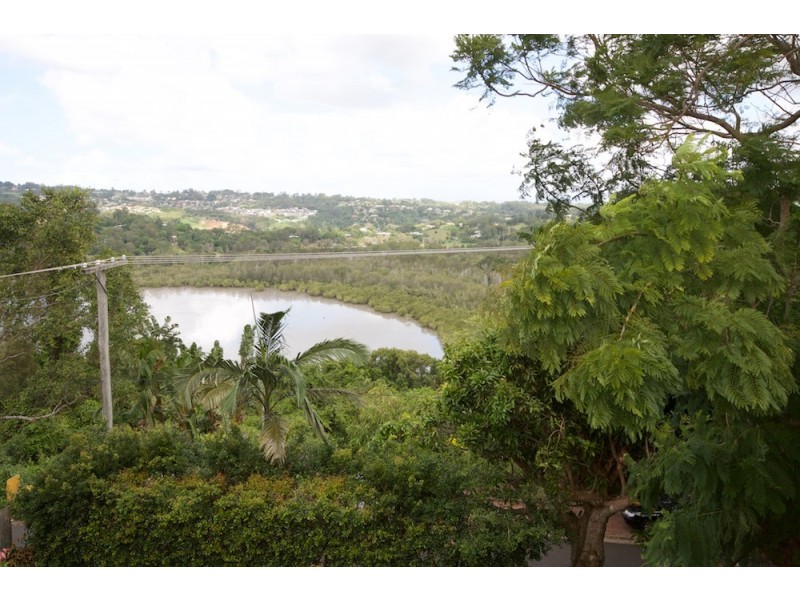 34 Broadwater Esplanade, Bilambil Heights NSW 2486