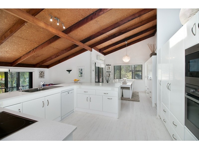 22 Wickham Crescent, Tugun QLD 4224