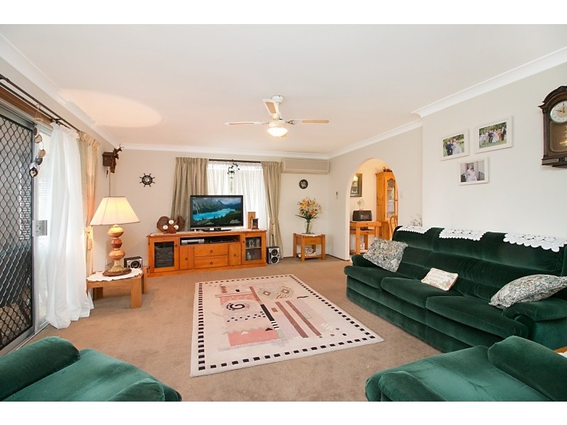 13 Westray Avenue, Banora Point NSW 2486