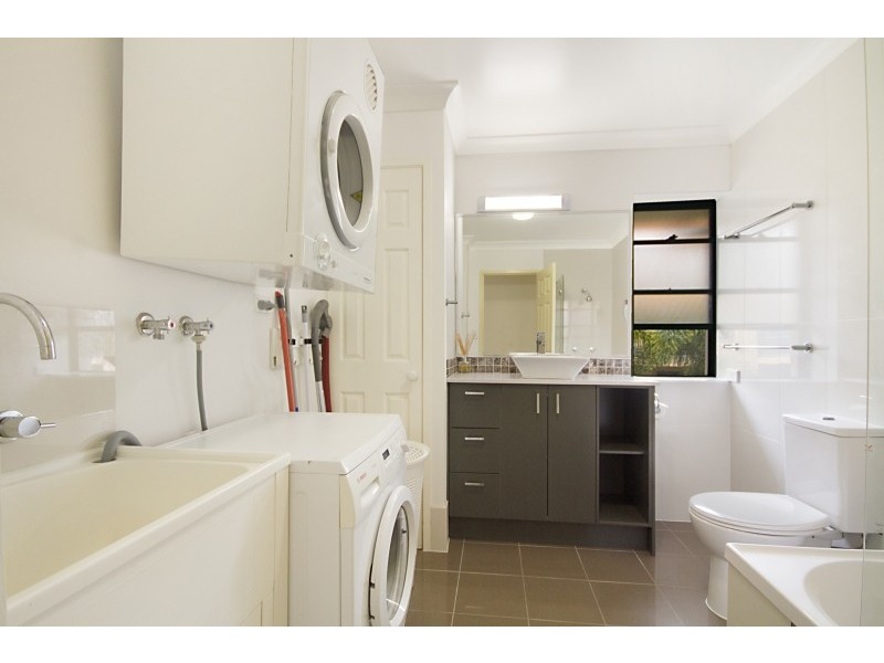 17/143-145 Golden Four Drive – Pacific Place South, Bilinga QLD 4225