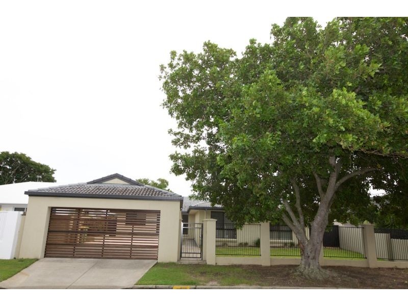 5 Avocet Avenue, Burleigh Waters QLD 4220