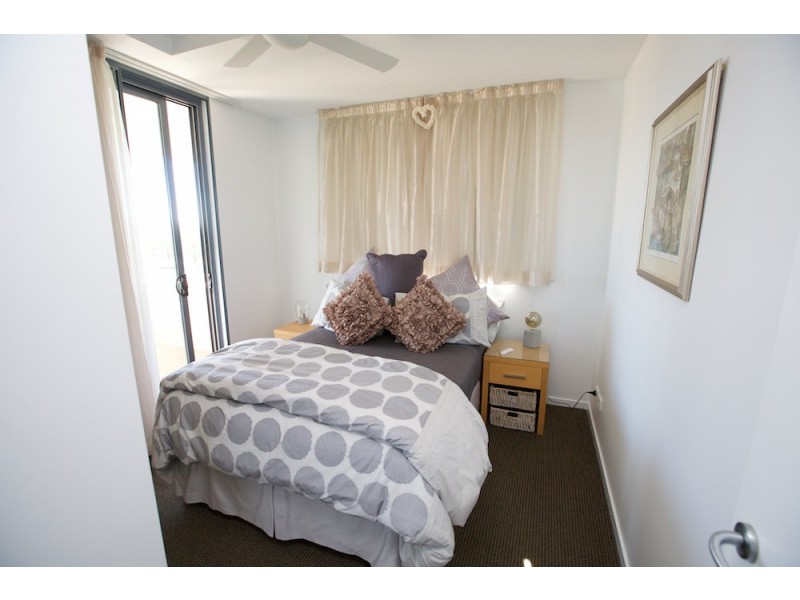 1129/1 Ocean Street, Burleigh Heads QLD 4220