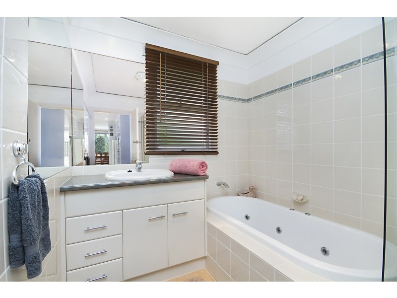 296 Coolangatta Road, Bilinga QLD 4225