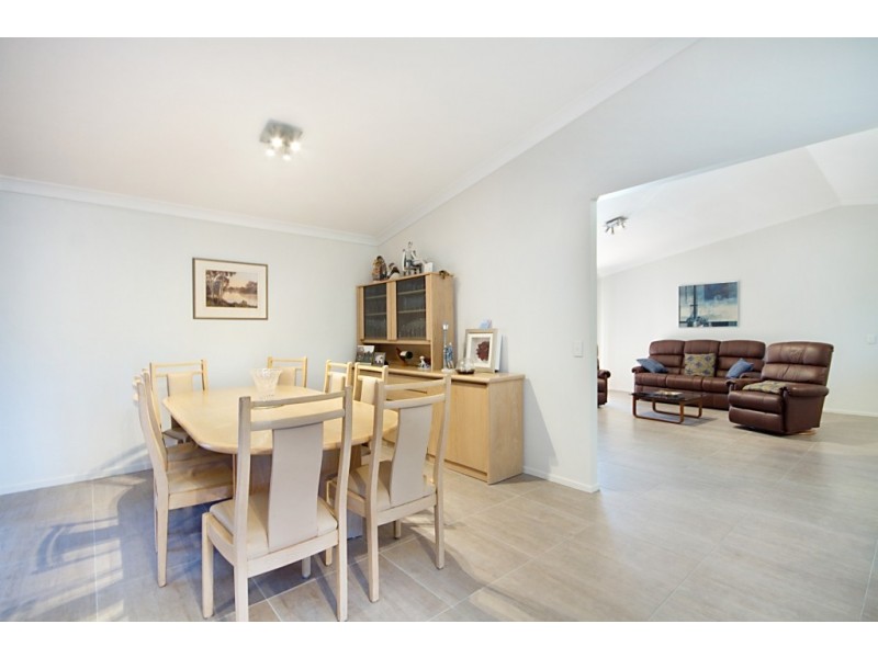 19 Cashel Crescent, Banora Point NSW 2486