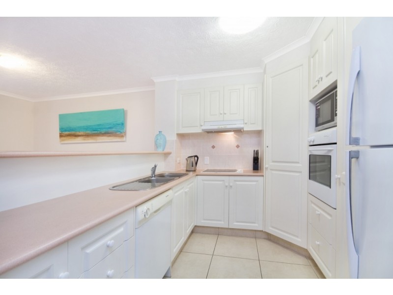 8/14 Douglas Street – Pearl of Kirra, Kirra QLD 4225