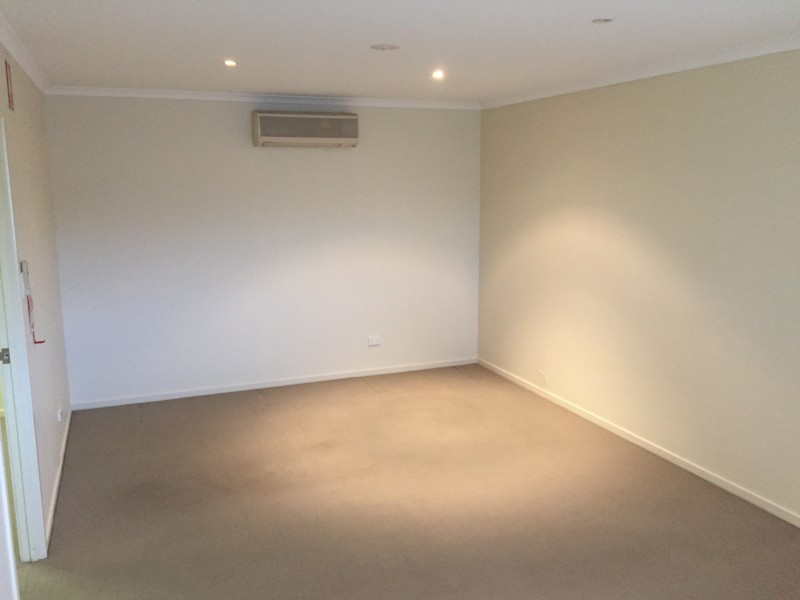 1/23 Traders Way, Currumbin QLD 4223