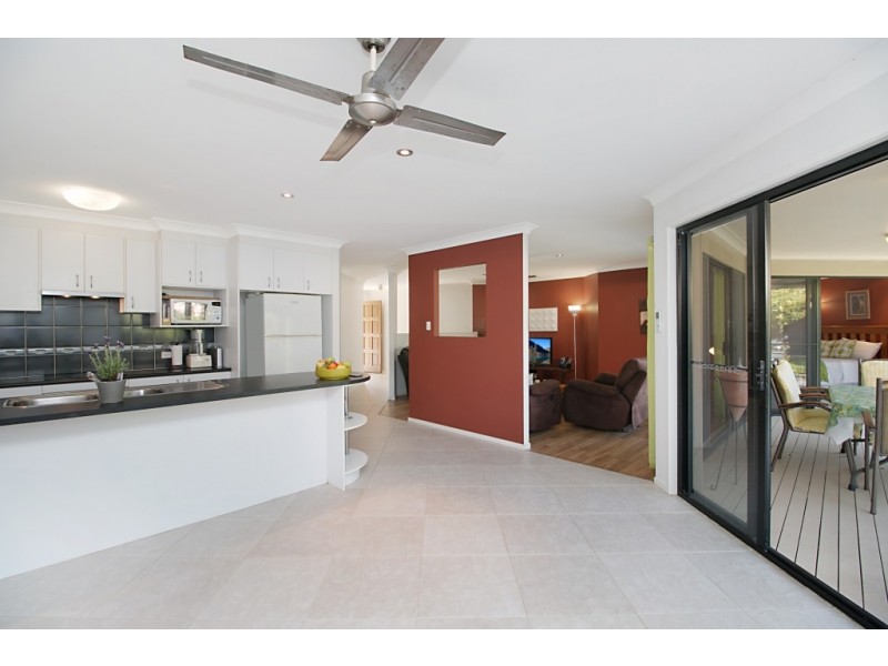77 Botanical Circuit, Banora Point NSW 2486