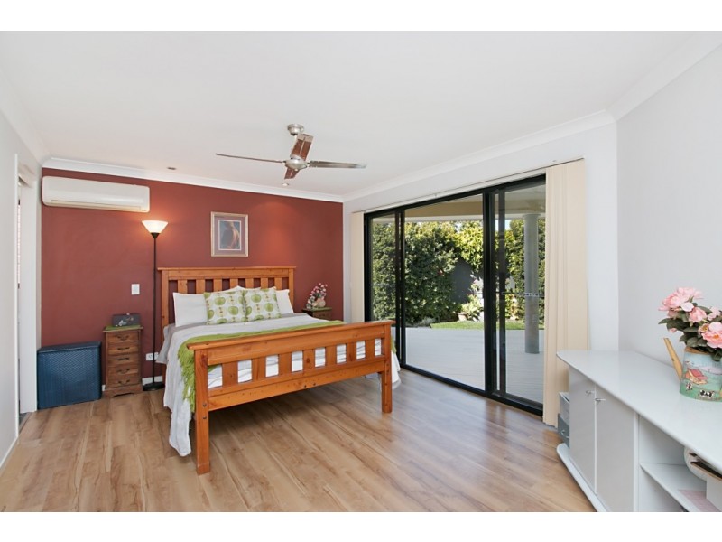 77 Botanical Circuit, Banora Point NSW 2486