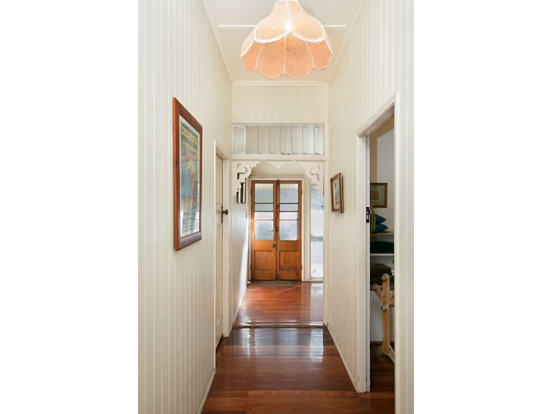 18 Rutledge Street, Coolangatta QLD 4225