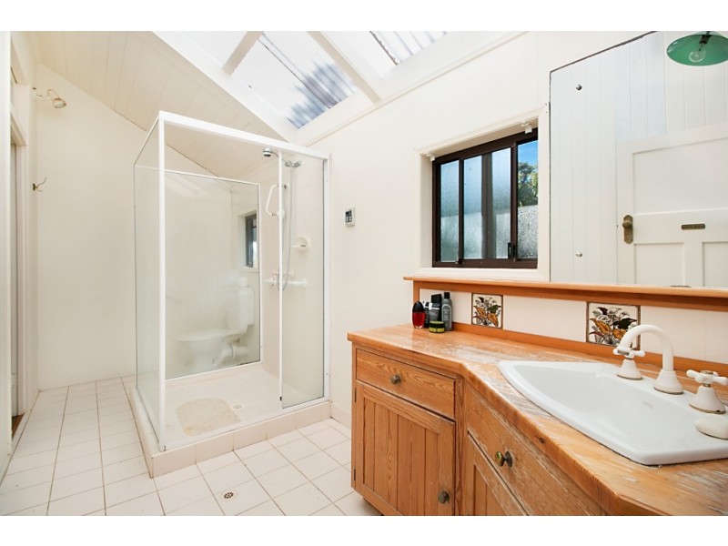 18 Rutledge Street, Coolangatta QLD 4225