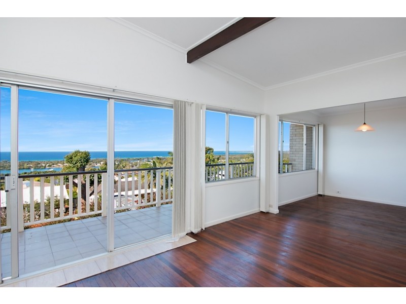 28 Walter Crescent, Banora Point NSW 2486