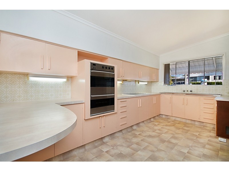 28 Walter Crescent, Banora Point NSW 2486