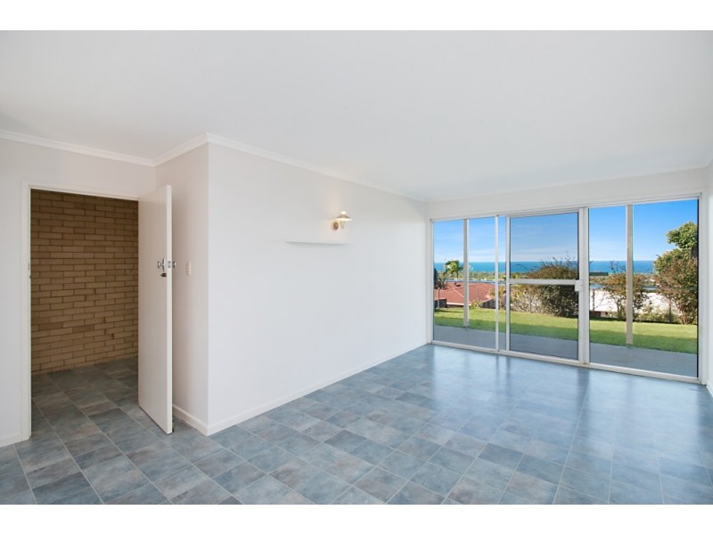 28 Walter Crescent, Banora Point NSW 2486