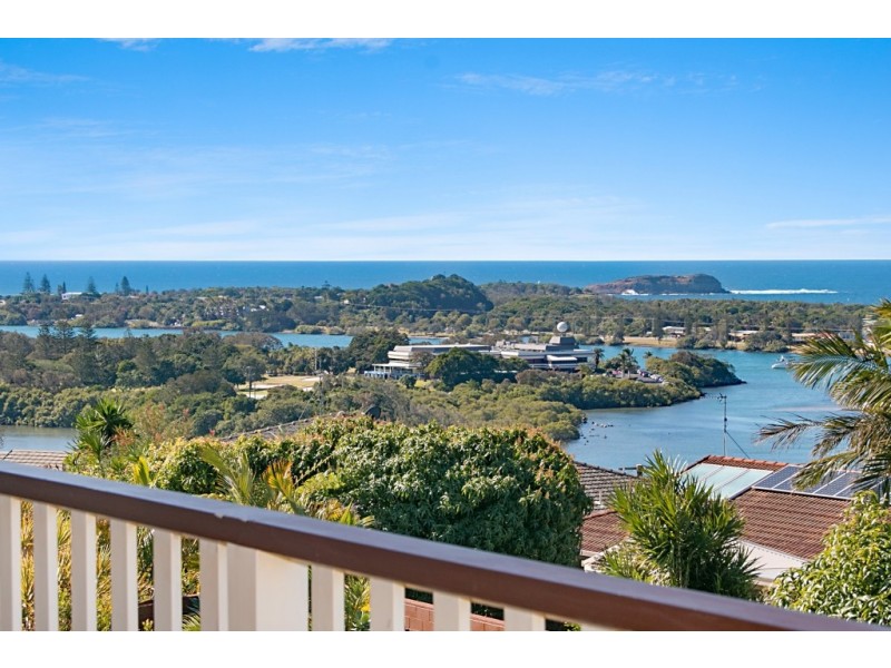 28 Walter Crescent, Banora Point NSW 2486