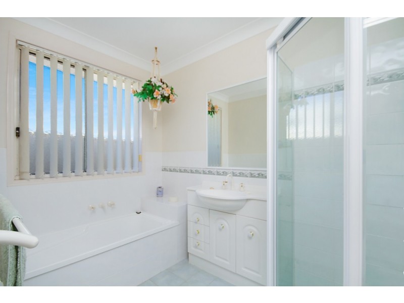 2/22 Foxhill Place, Banora Point NSW 2486