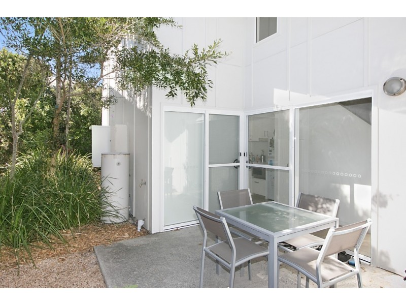 1/7 Covent Gardens Way, Banora Point NSW 2486