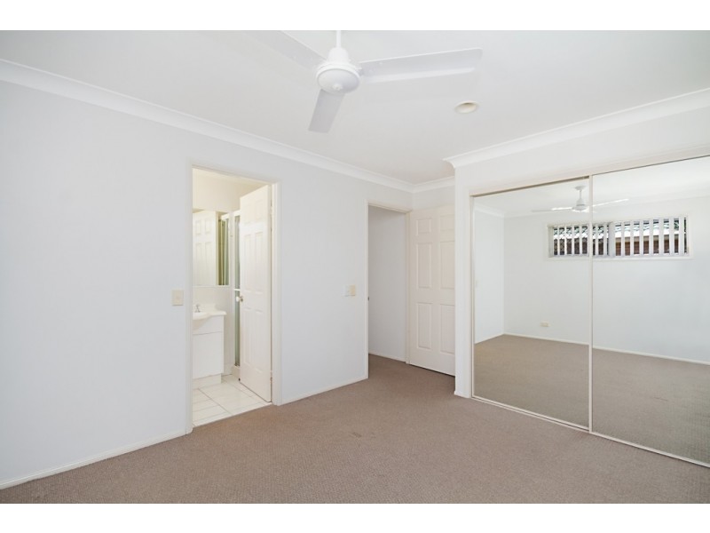 1/7 Covent Gardens Way, Banora Point NSW 2486