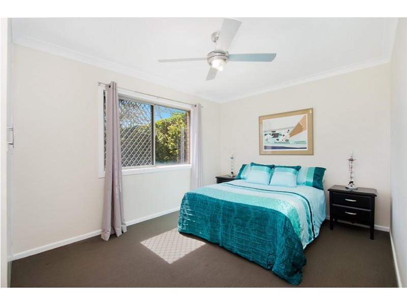 1/8 Tweed Street – Hillside Lodge, Coolangatta QLD 4225