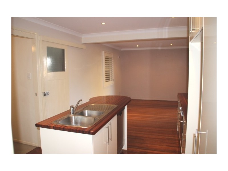 3/142 Pacific Parade (Cnr Cahill Street), Bilinga QLD 4225