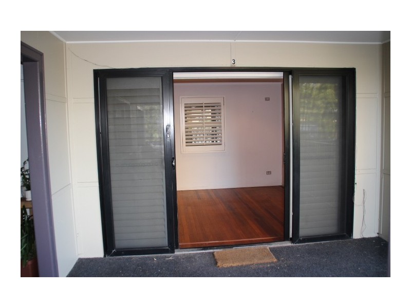 3/142 Pacific Parade (Cnr Cahill Street), Bilinga QLD 4225