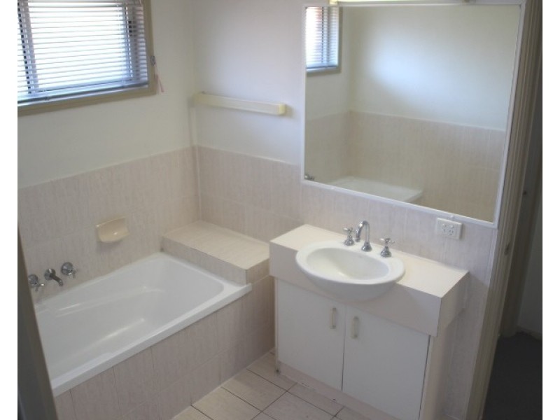 2/5 Cabernet Court, Tweed Heads South NSW 2486