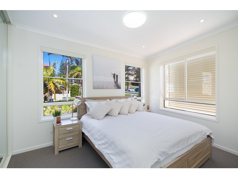 4/24 Dutton Street, Coolangatta QLD 4225