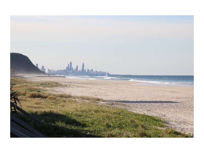 1/209 Jefferson Lane, Palm Beach QLD 4221