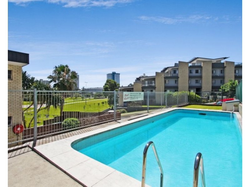 14/21 Dixon Street, Coolangatta QLD 4225