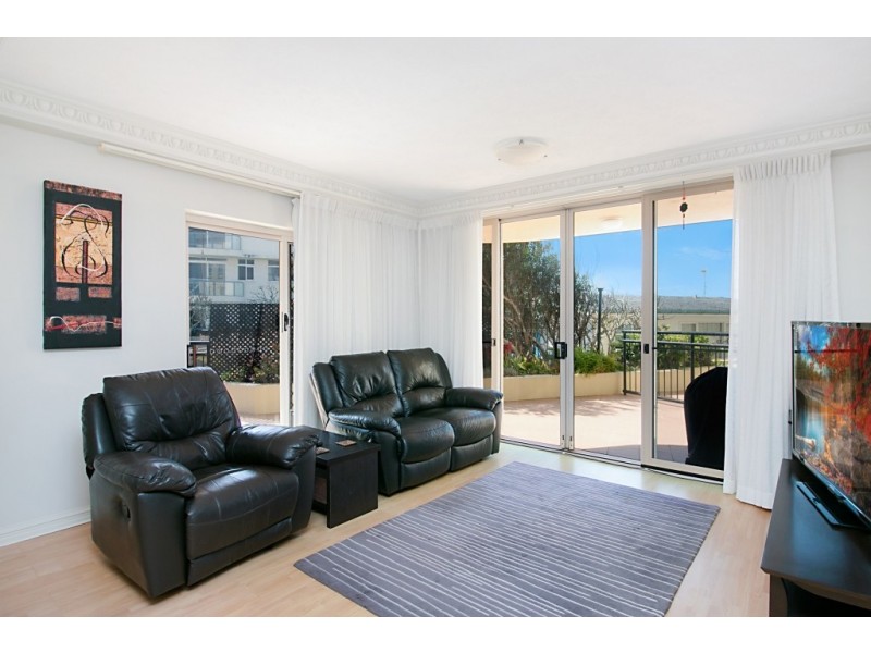3/311 Golden Four Drive – Costa D’Ora, Bilinga QLD 4225