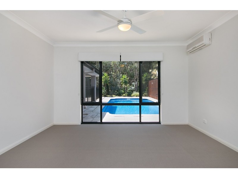 4 Traminer Court, Tweed Heads South NSW 2486