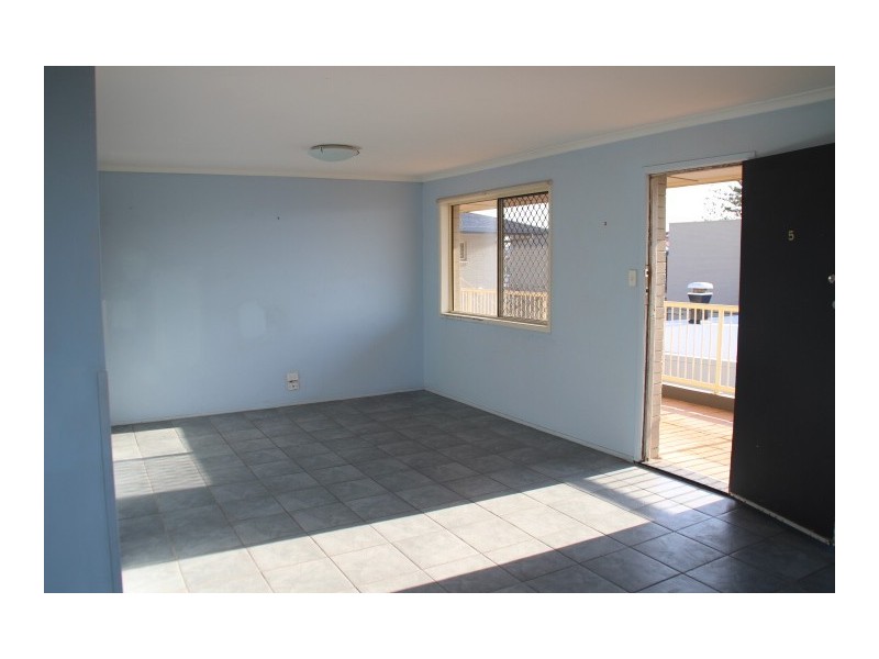 5/10 Marine Parade, Kirra QLD 4225