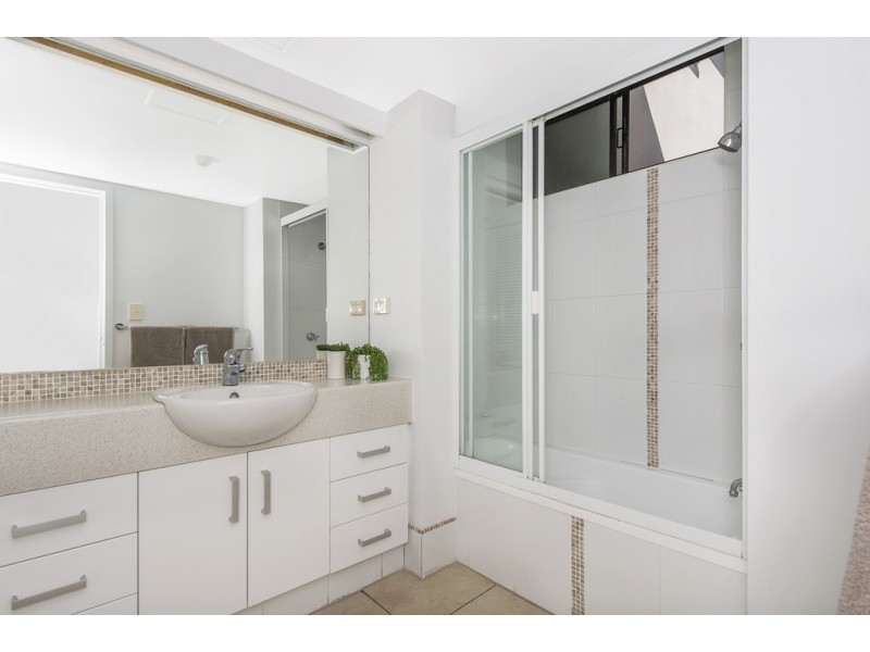 W3/828 Pacific Parade – The Rocks Resort, Currumbin QLD 4223