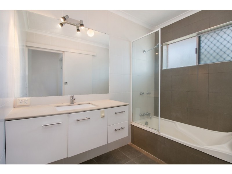 3 Blue Waters Crescent, Tweed Heads West NSW 2485