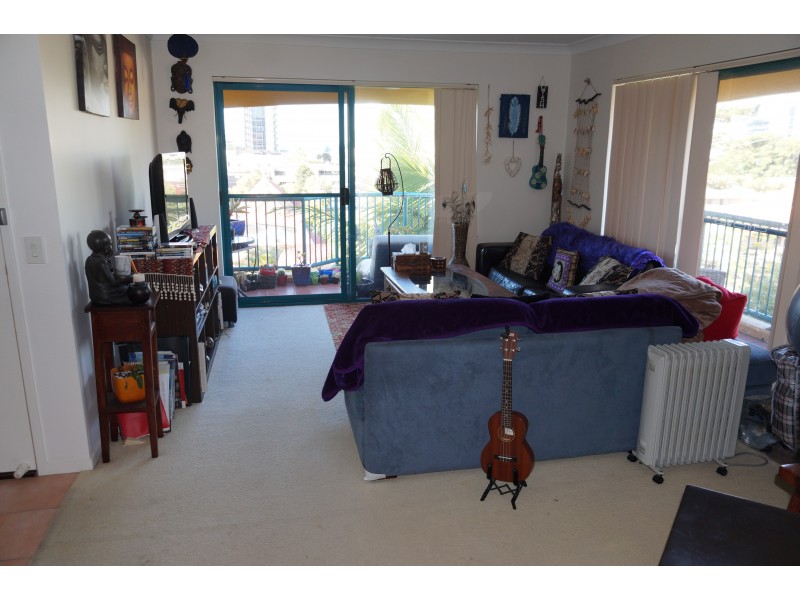 27/27 Dutton Street, Coolangatta QLD 4225