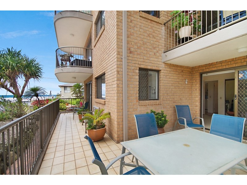 1/4 Thirteenth Avenue, Palm Beach QLD 4221