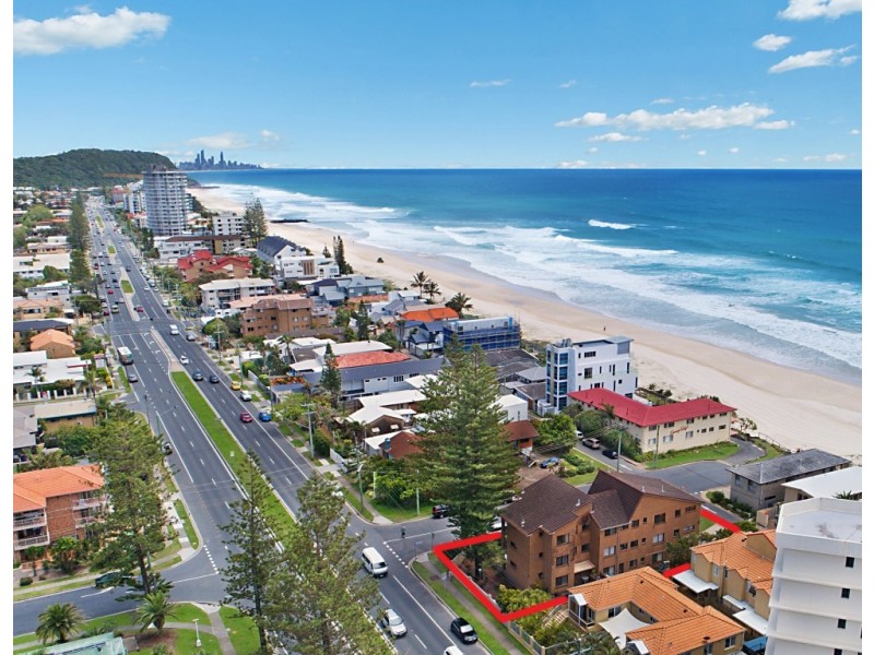 1/4 Thirteenth Avenue, Palm Beach QLD 4221