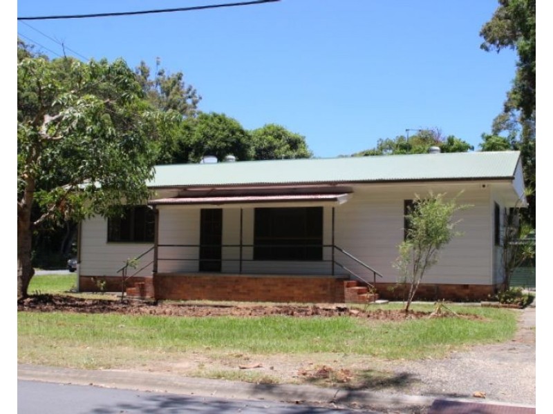 2 Kirkwood Road, Tweed Heads South NSW 2486