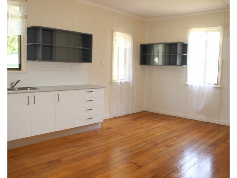 2 Kirkwood Road, Tweed Heads South NSW 2486