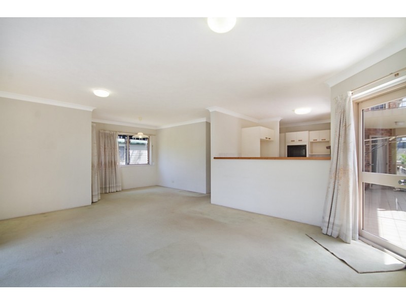 2/131 Golden Four Drive – Lanai, Bilinga QLD 4225